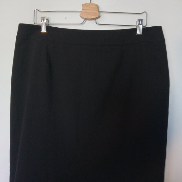 CALVIN KLEIN | Black Pencil Skirt - Picture 1 of 9